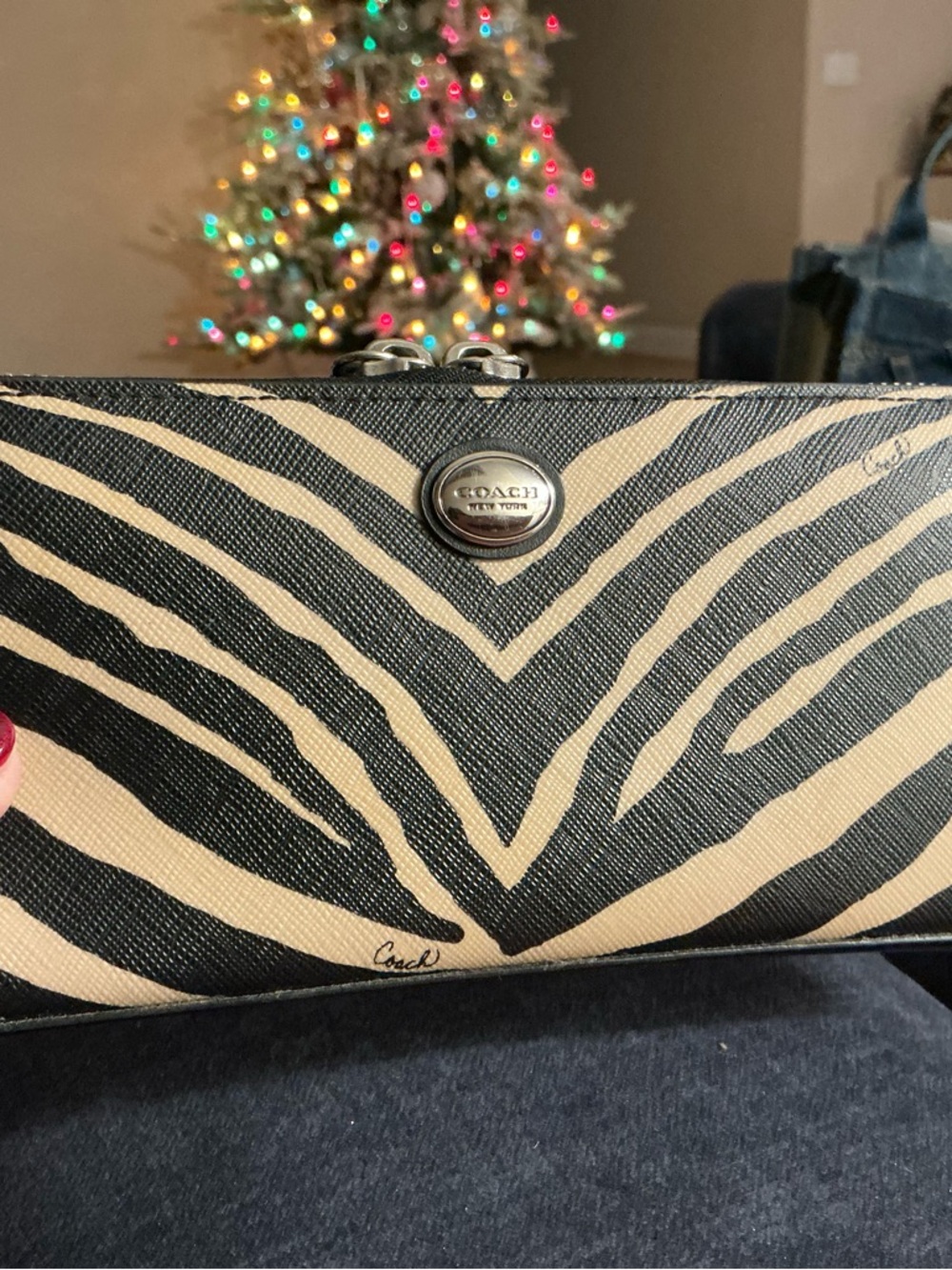 Coach Zebra Print Bag and Wallet Set in Black and Cream LIKE NEW GIFTABLE - Picture 15 of 16